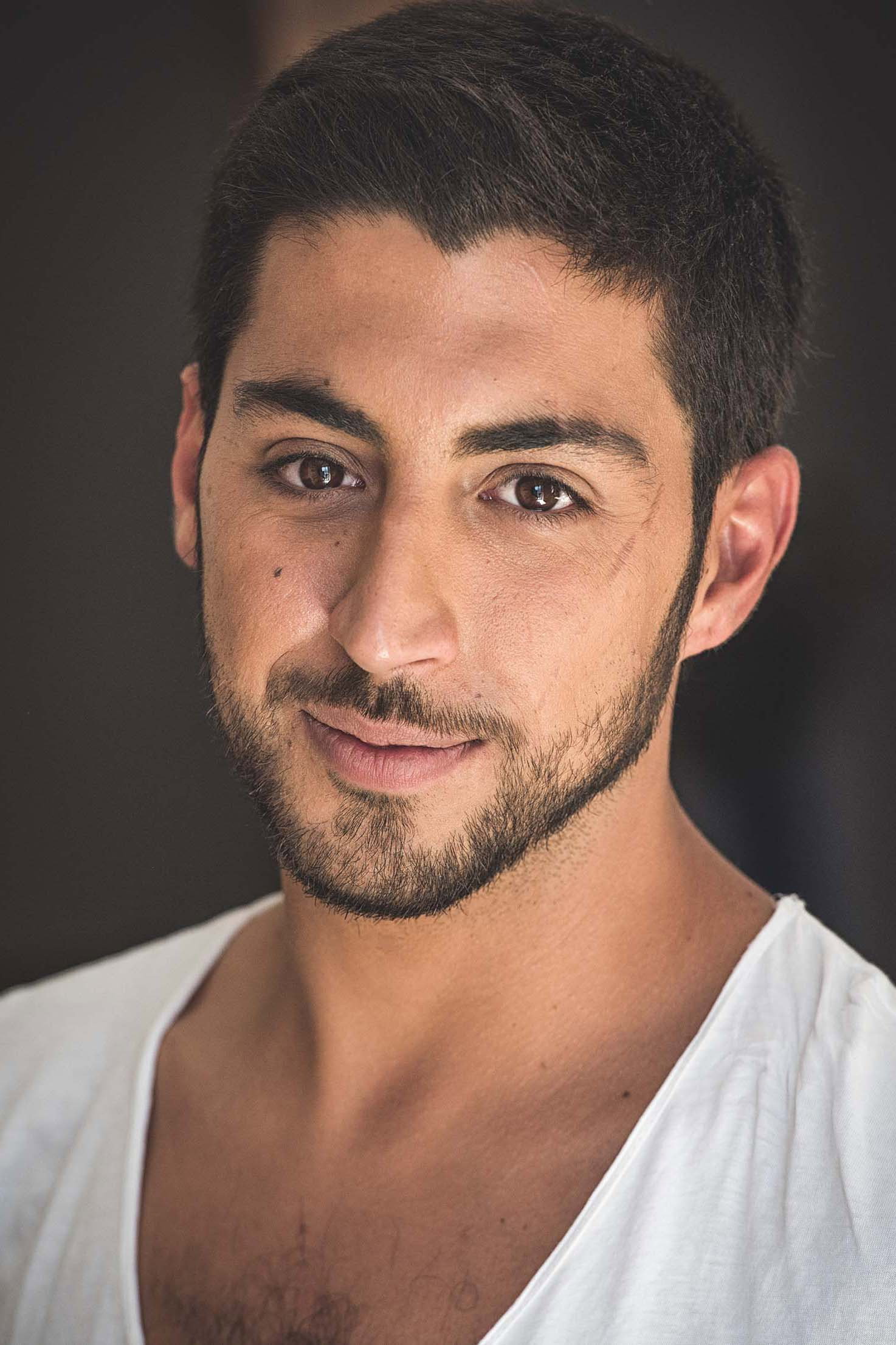 Pau Poch as Killian in El niño que vió a Dios