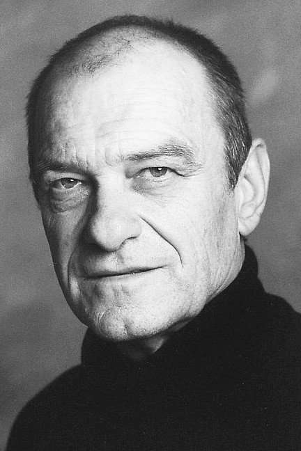 Jacques Michel as Le beau-père in Thelma