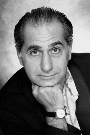 Pino Ammendola as Gambardella in Finalmente Soli