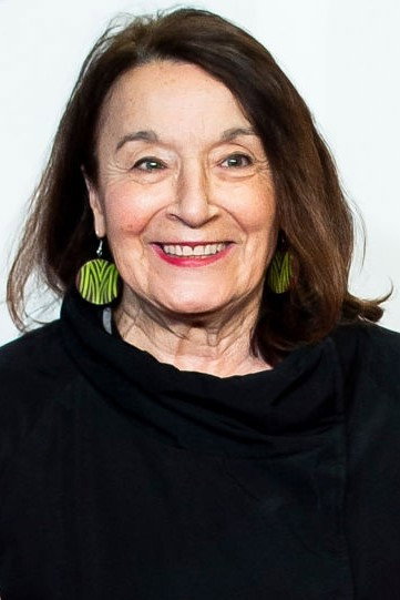 Petra Martínez as Francisca in La princesa Paca
