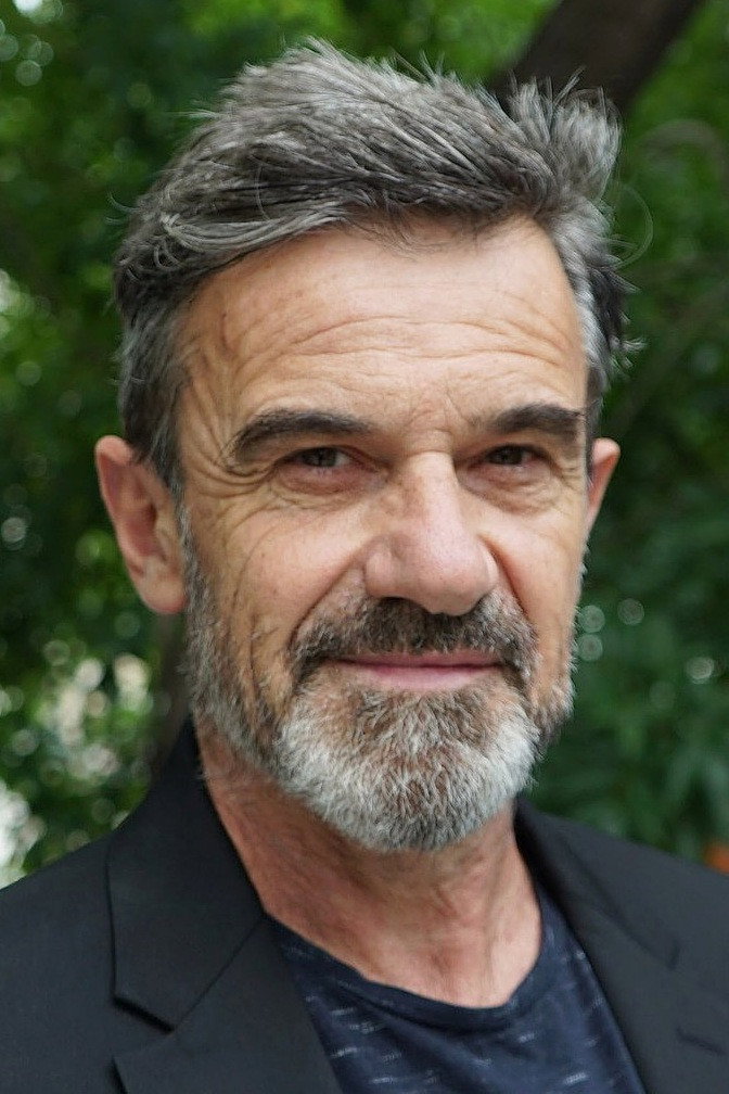 Gabriel Fernández as Ricardo Ferrini in Ilusiones