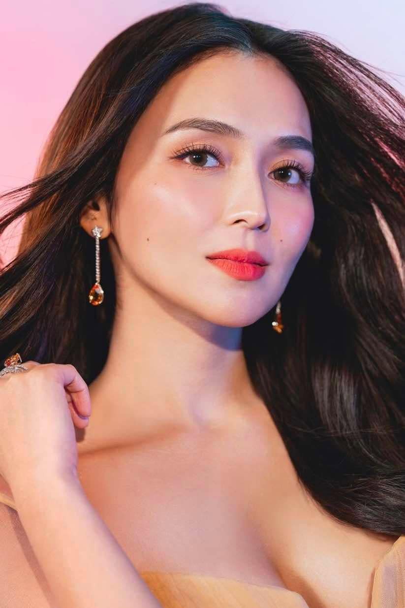 Kathryn Bernardo as Young Shane Diwata in Sana'y Wala Nang Wakas