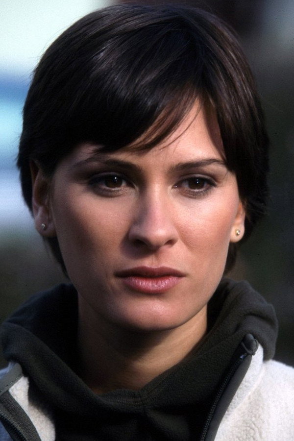Heidi Lenhart as Kelly Jennar in Eagle Riders