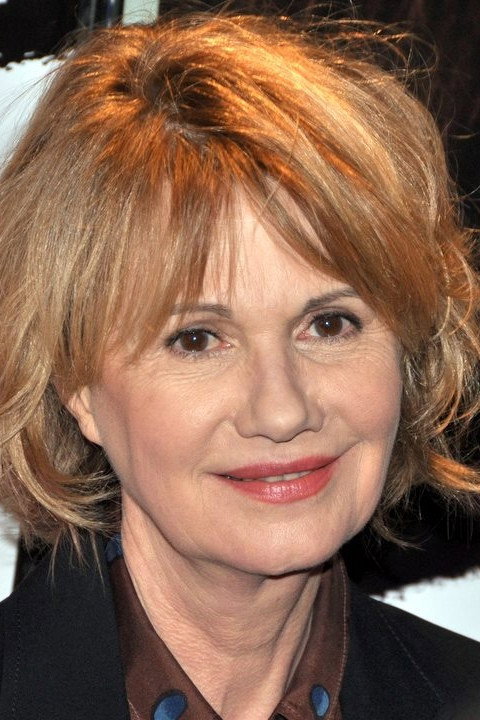 Miou-Miou as Caroline Hamelin in L'Argent