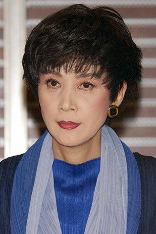 楠田枝里子 as Ine in Kagero-za
