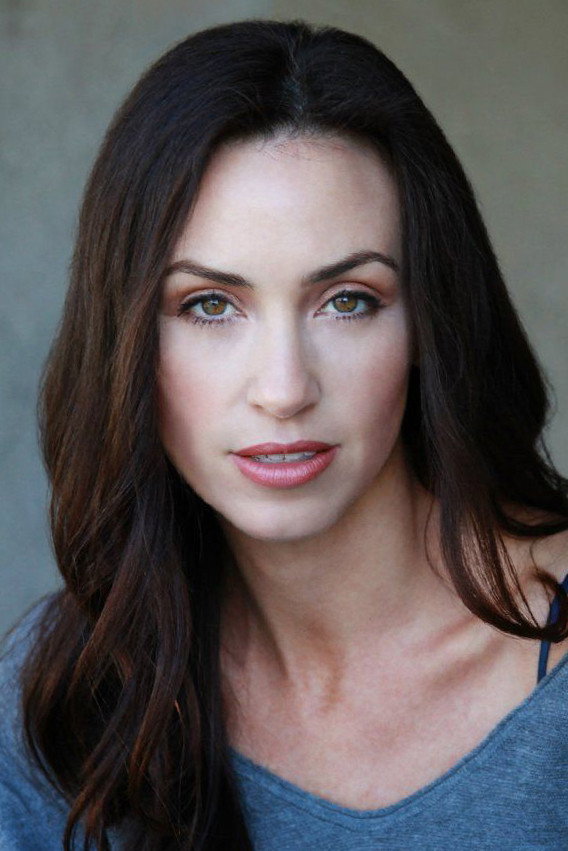 Rachel Barrer as Darlene Donato in Gravedigger