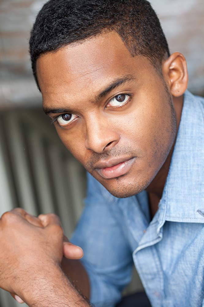Dayton Sinkia as Obi in Interns of F.I.E.L.D.