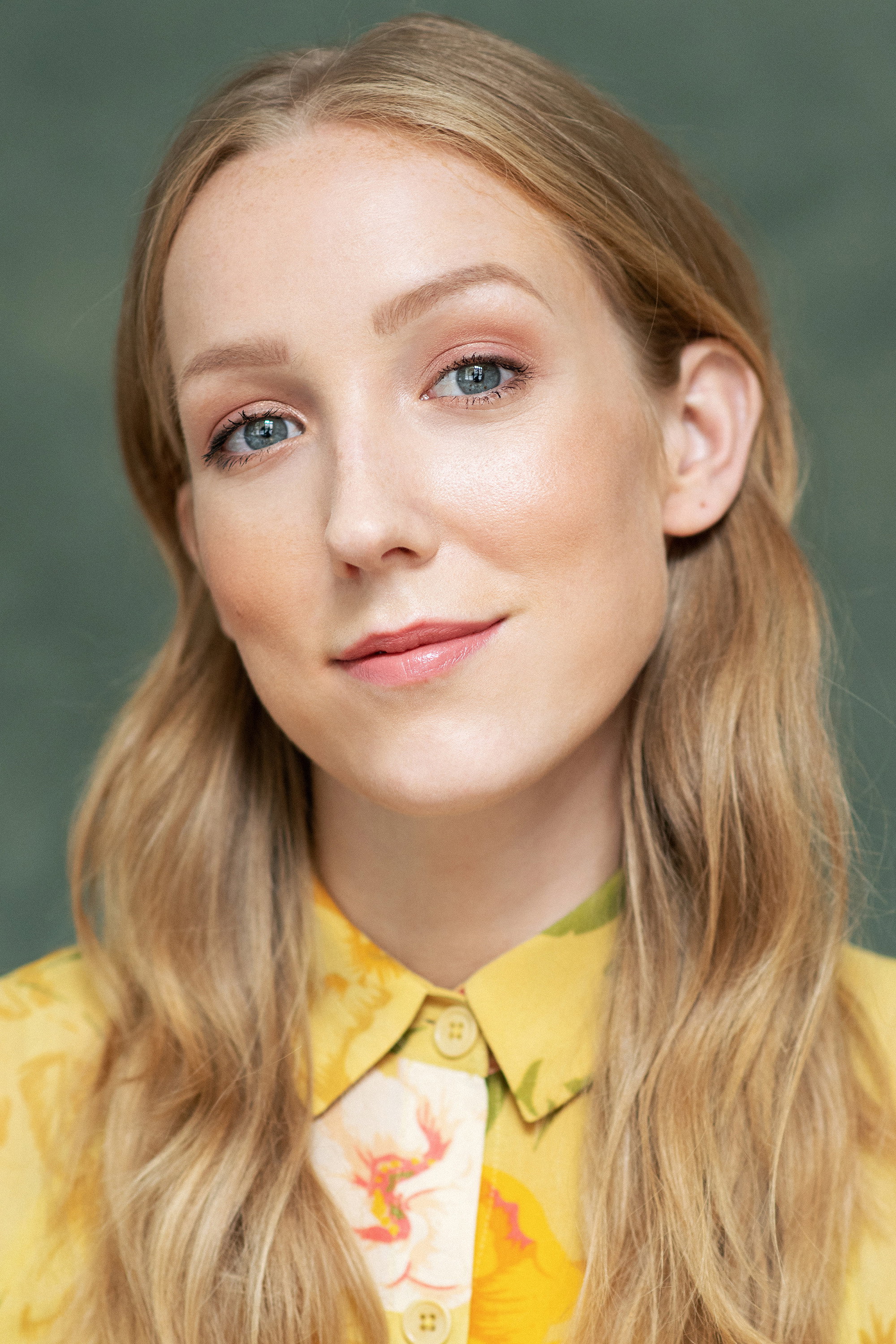 Maude Landry as Self - Host in Le sens du punch