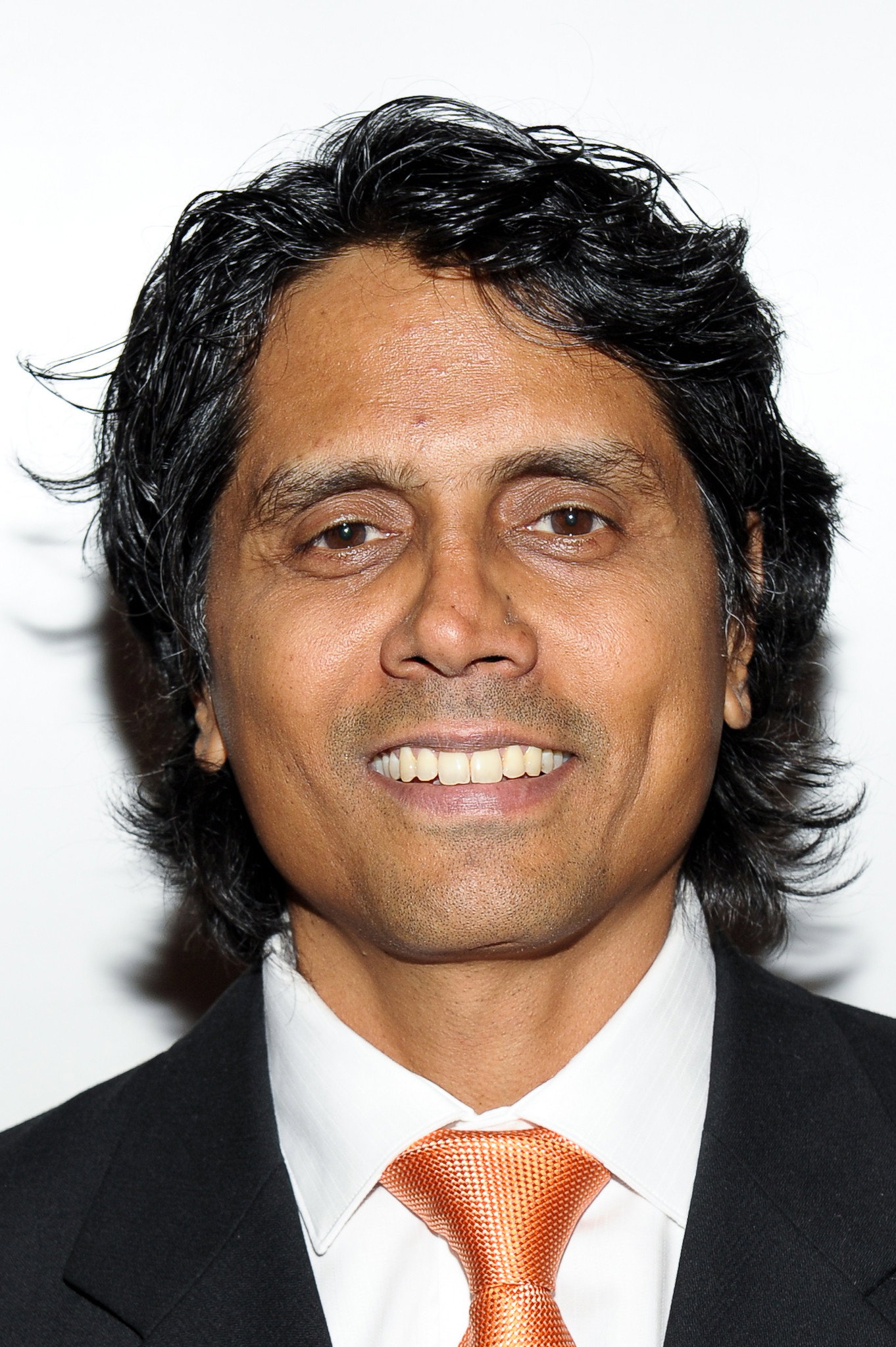Nagesh Kukunoor as Kapil Reddy in Paatal Lok