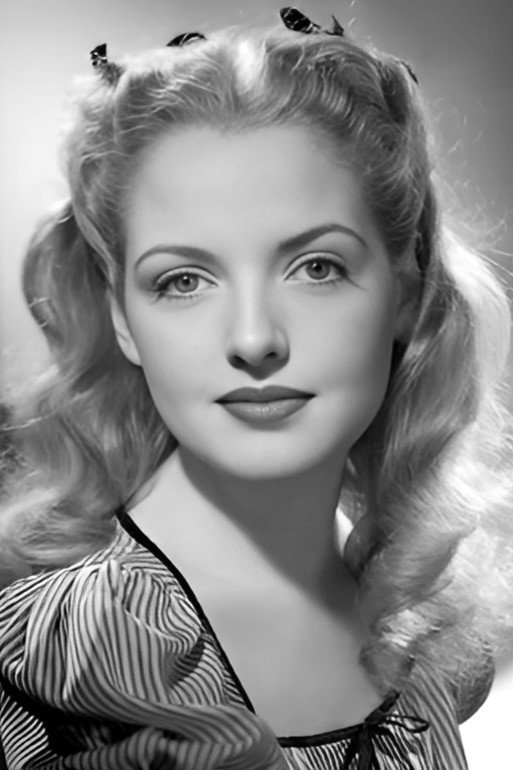 Virginia Patton as Karen Ferris in Roaring Guns