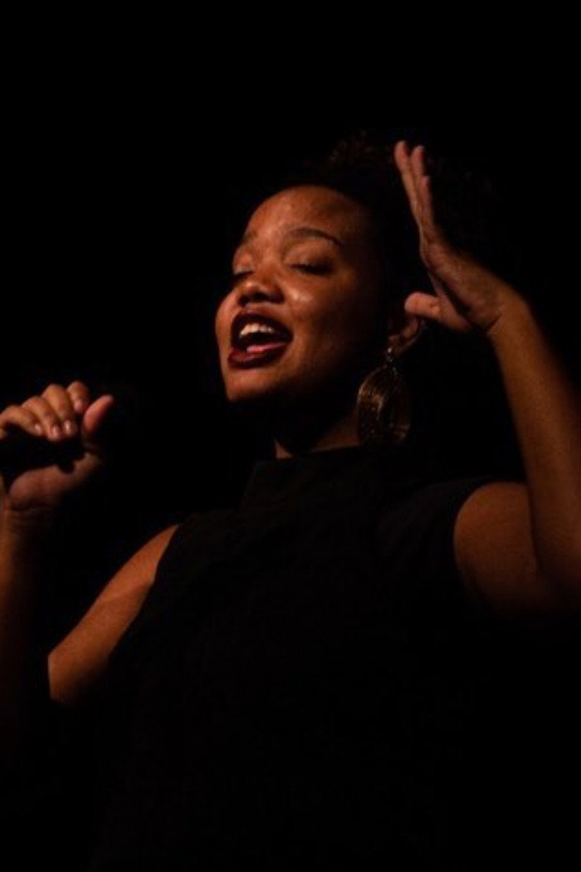Maria Luísa Remigio as Narrator in The Last Arthouse Theater in Maceió