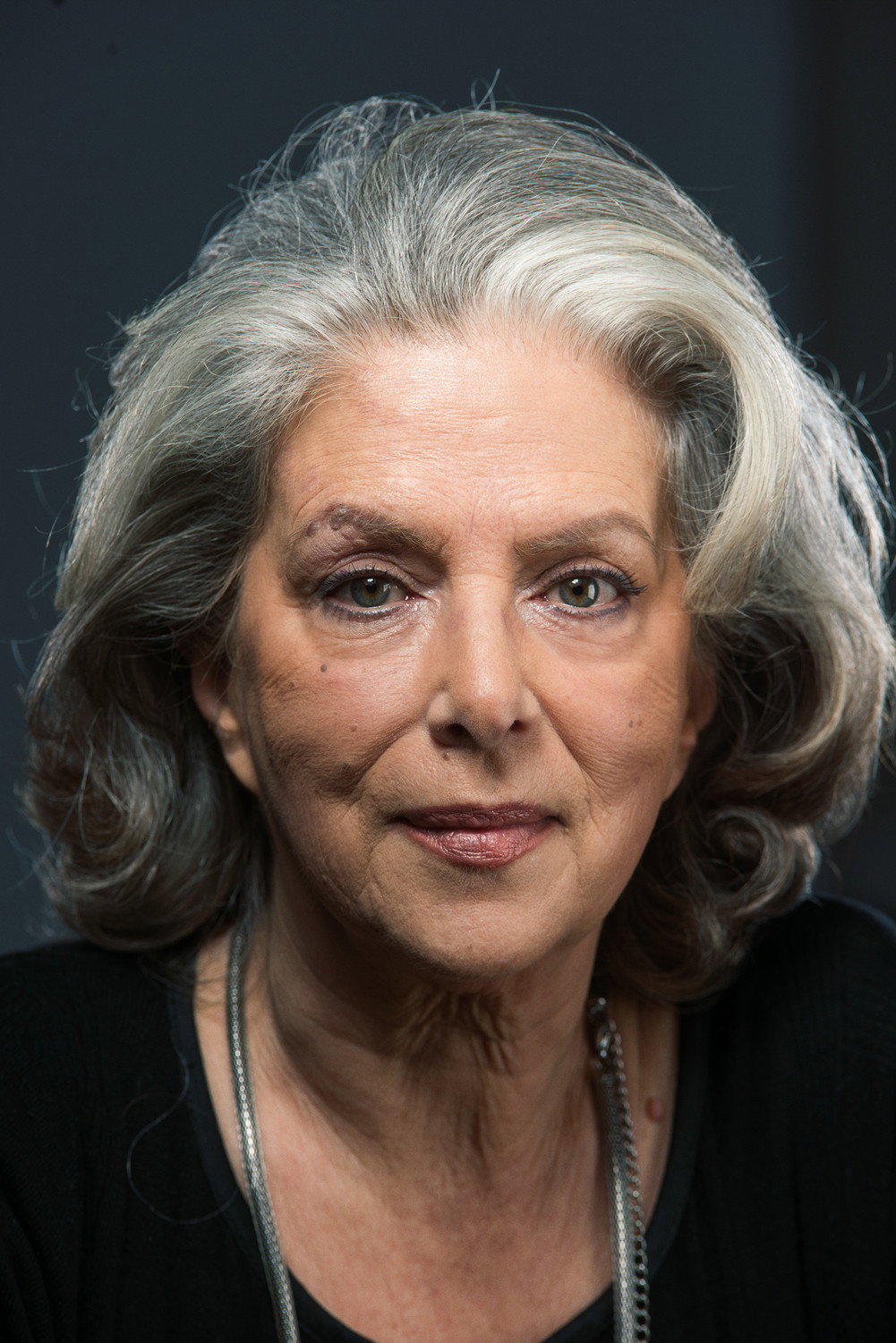 Romi Soares as Dalila in Claxon