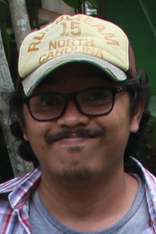 Hadian Saputra as Mas Anca in Miko's Sunday Night
