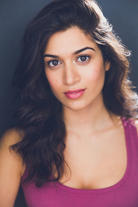 Jessica Damouni as Hala in Salam
