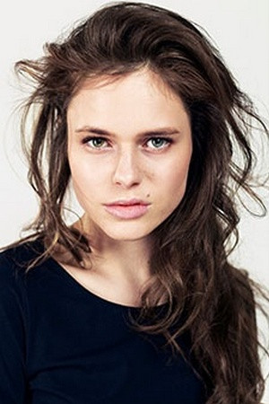 Zuzanna Zielińska as Agata in Układ