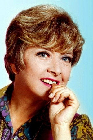 Mick Micheyl as elle-même in Boom on Paris