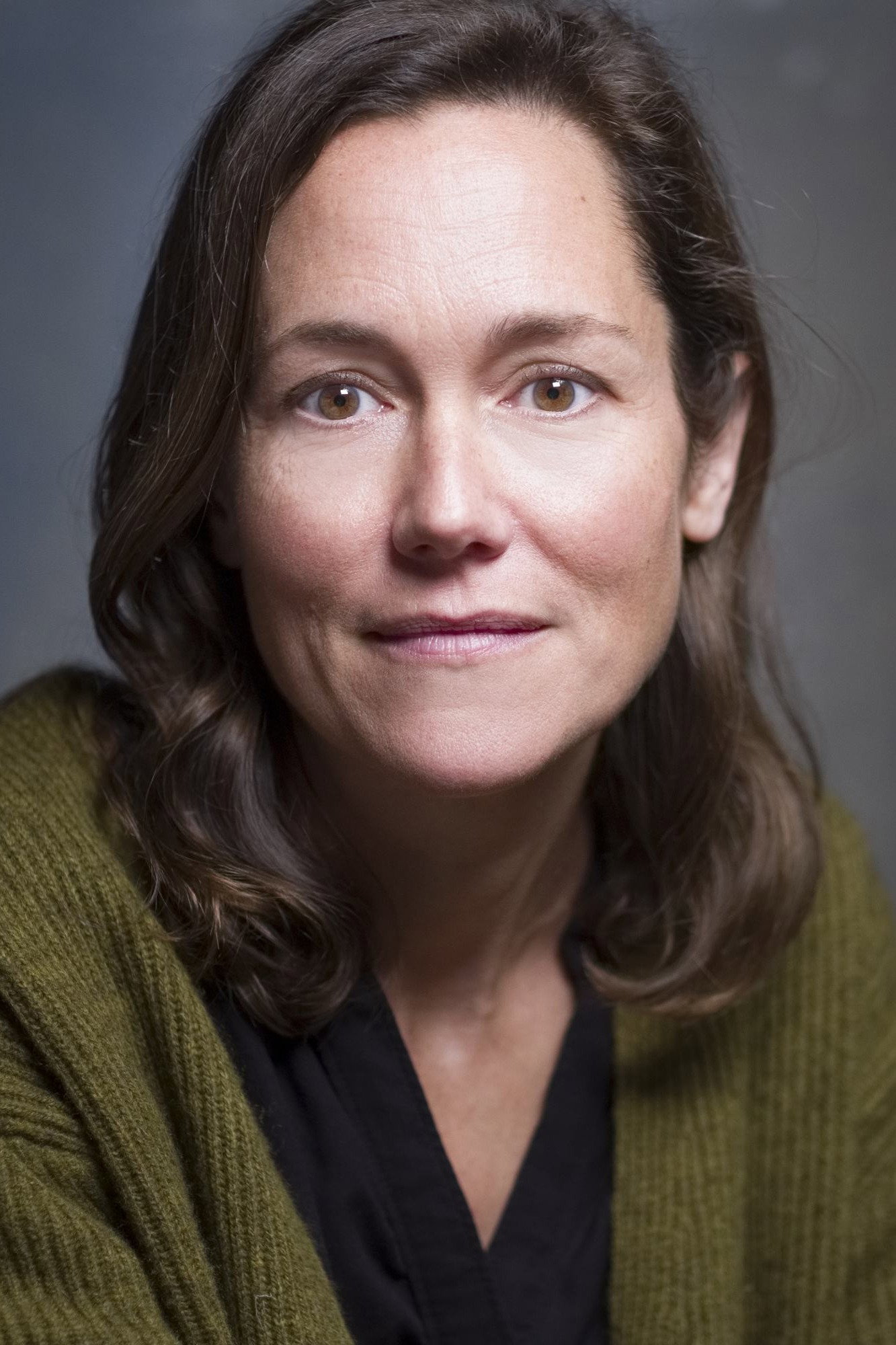 Lucy Liemann as Ellie in Rev.