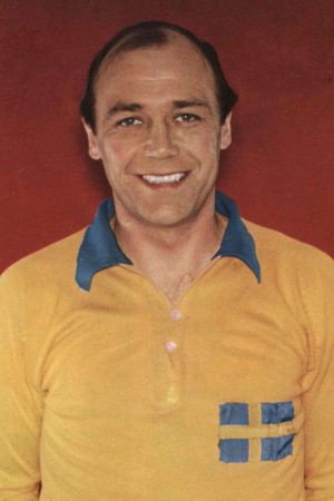 Gunnar Gren as Self (archive footage) in Fotbollens historia
