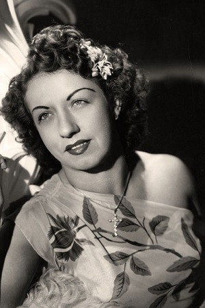 Mildred Burke as Herself in Below the Belt