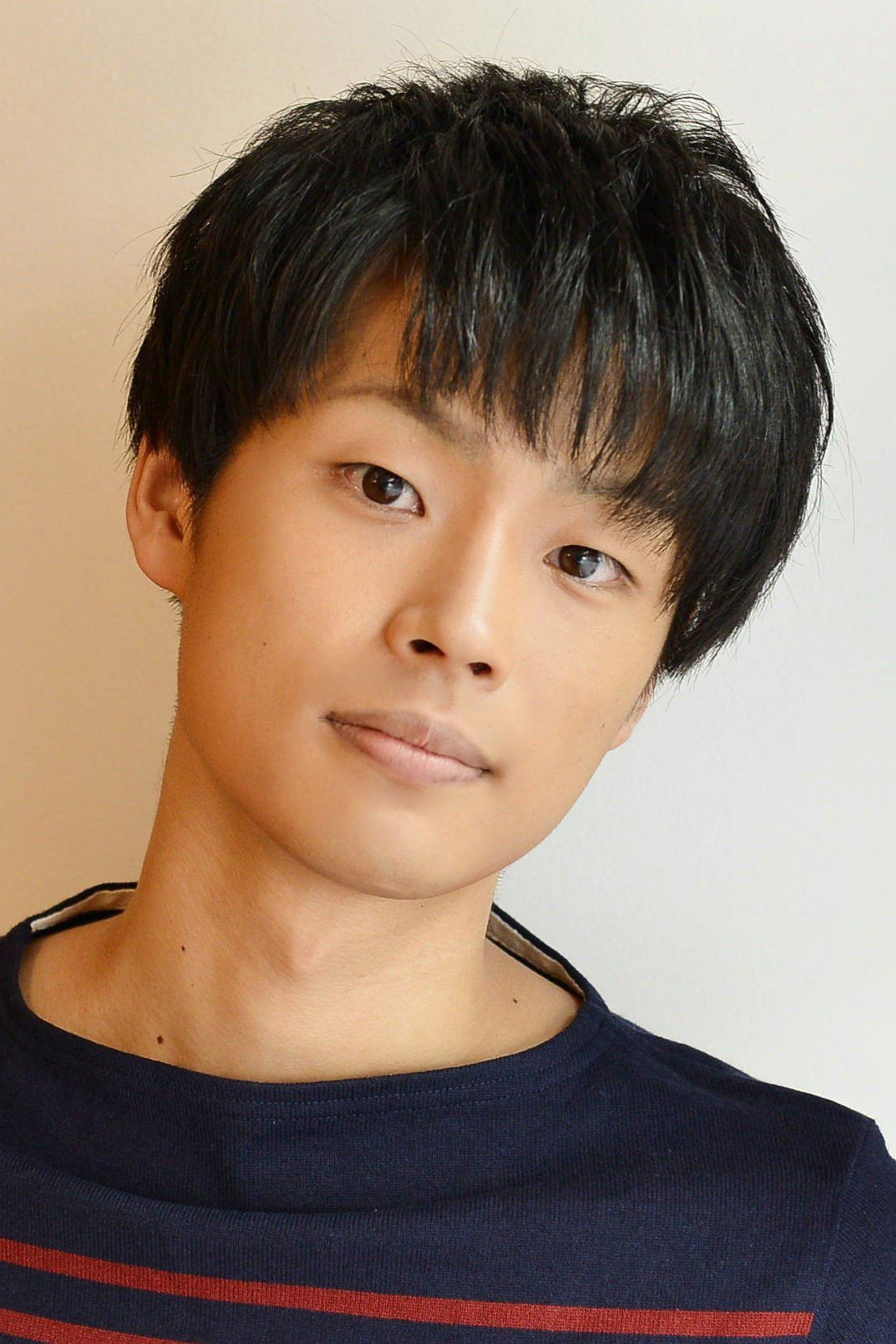 濱健人 as Mutsunokami Yoshiyuki (voice) in Katsugeki: Touken Ranbu