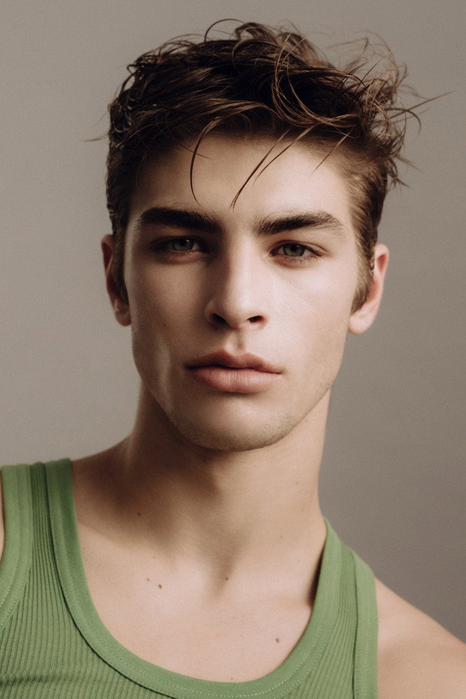 Martim Canavarro as Alexandre Antunes in The Last Bath