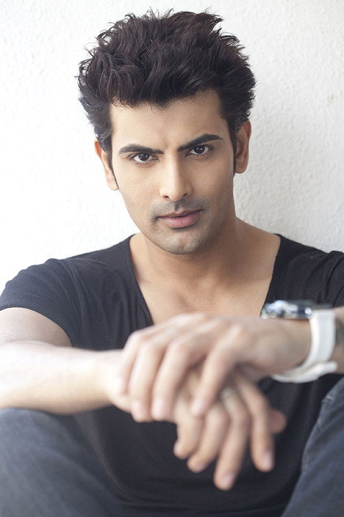 Rohit Bakshi as Anshul Sharma in Dehraadun Diary