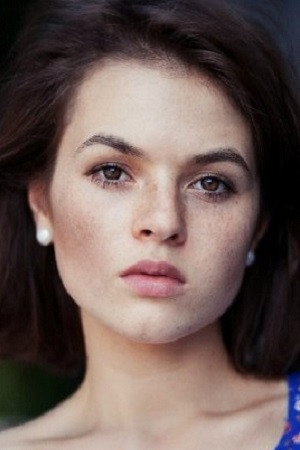 Анастасия Цибизова as Masha Yablochkina in Convoy 48 The War Train