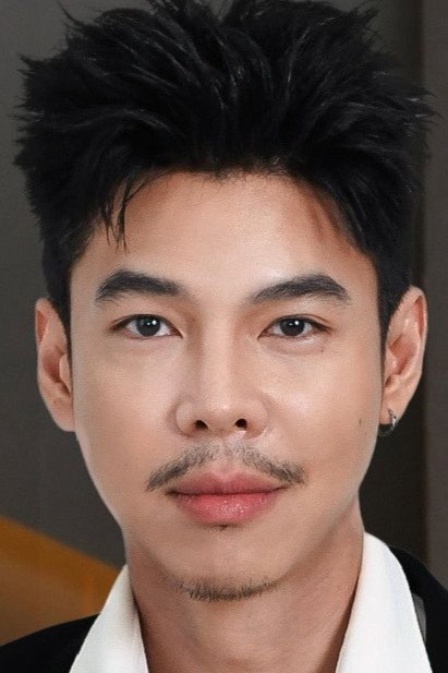 ยศธร คงลิขิต as Den in 4MINUTES