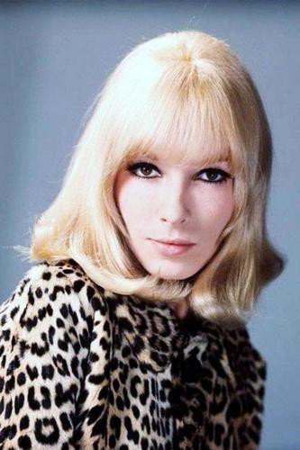 Dany Saval as Monique in Asphalt