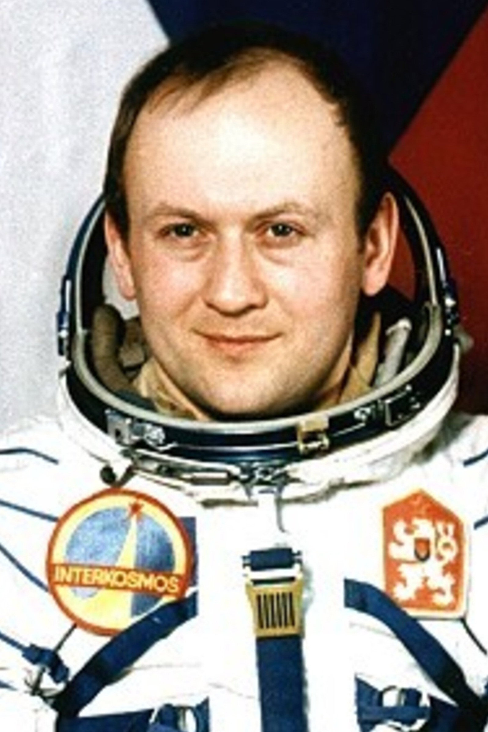 Vladimír Remek as Self in Space Sailors