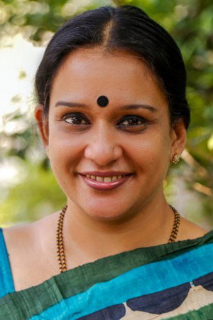 Maala Parvathi as Aniyamma in Masterpeace