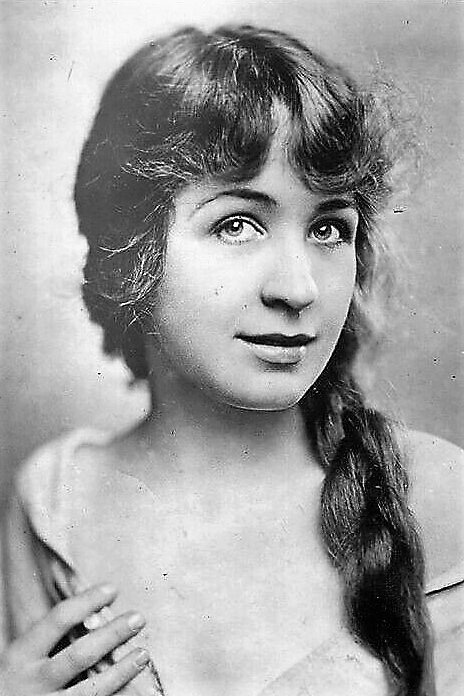 Helen MacKellar as Mrs. Wanamaker in Little Tough Guy