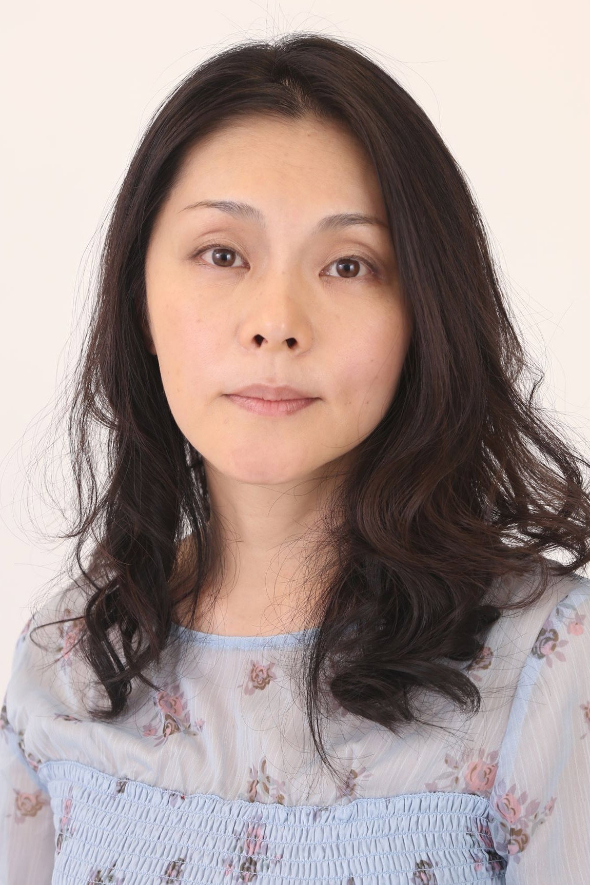 横山美智代 as Yukari Sato in Kaidan Shin Mimibukuro: Dai Go Ya