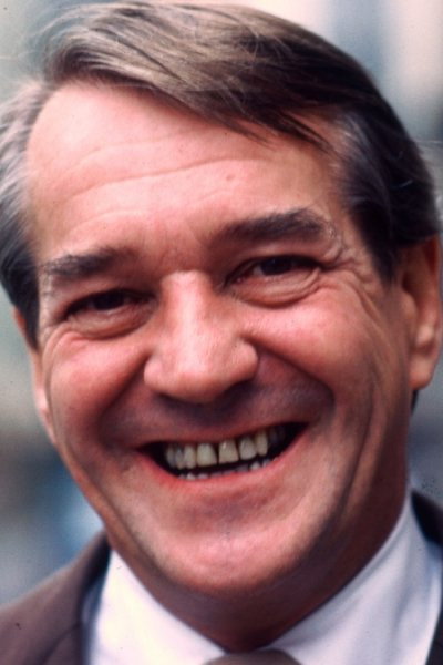 Axel Strøbye as Fredlund in Anthonsen