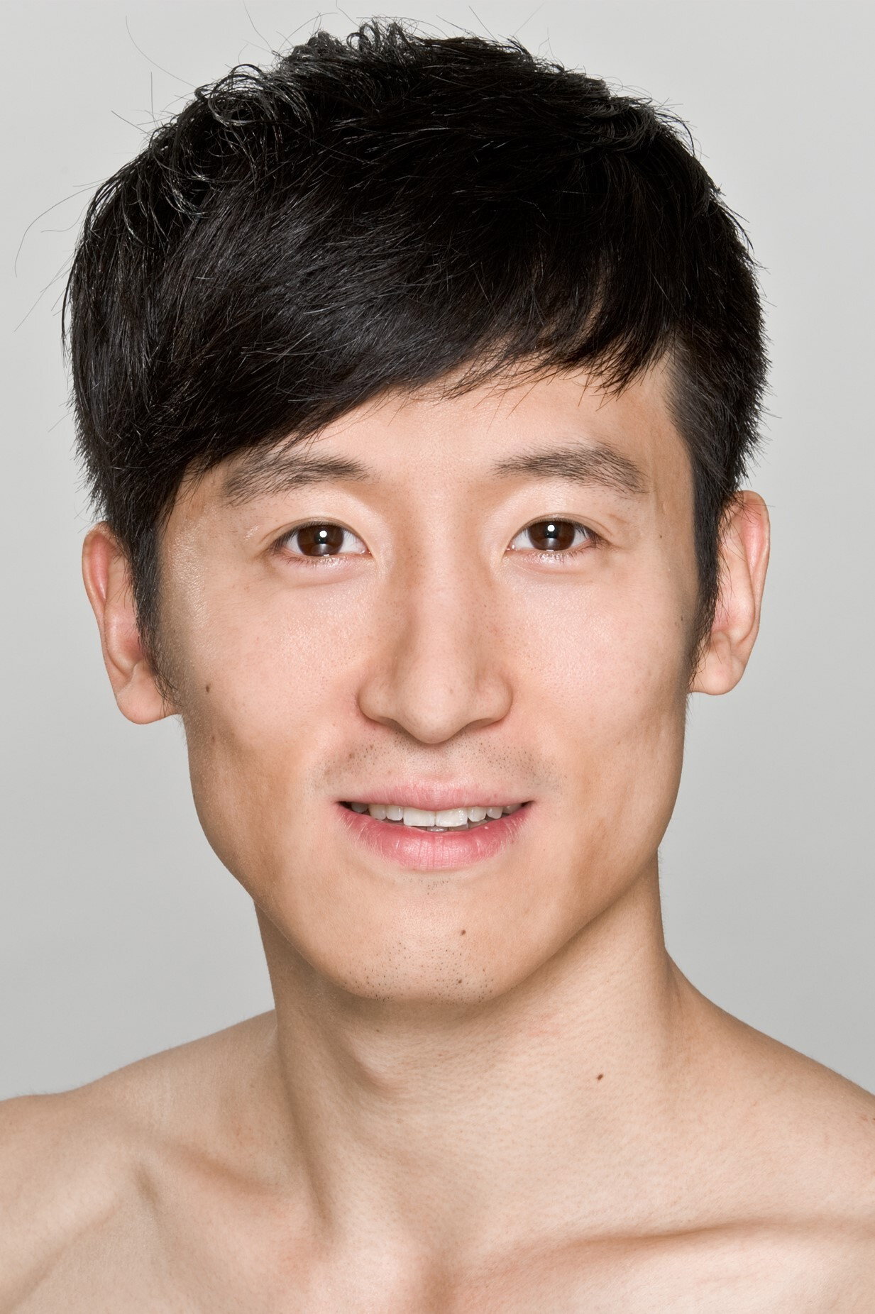 Qi Huan as Albrecht in Giselle