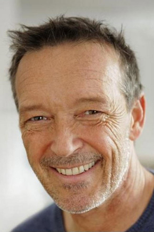 Michael Roll as Sven Winterfeld in Kanzlei Berger