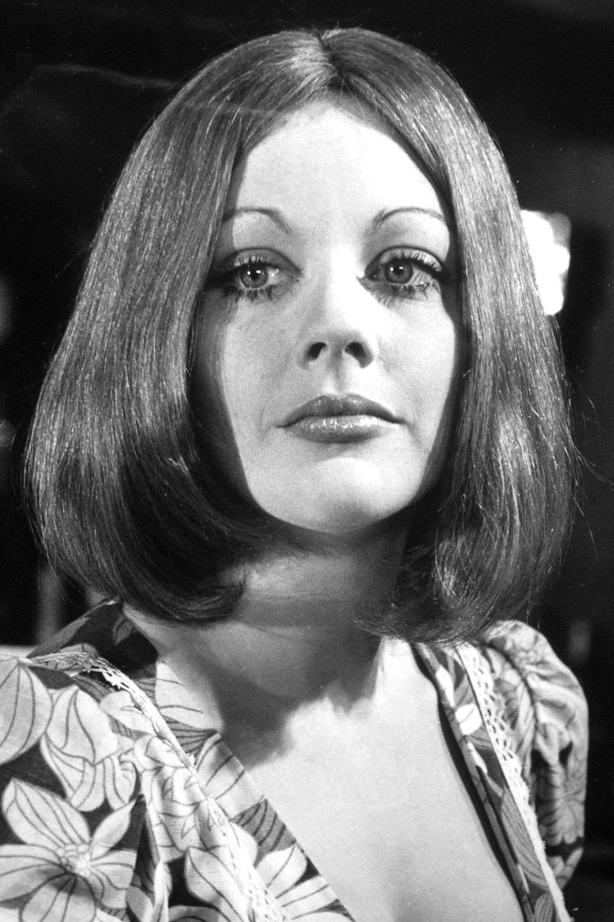 Angela Scoular as Ophelia O'Brien in Doctor in Trouble