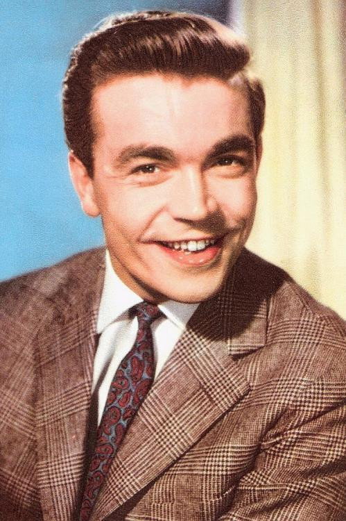 Claus Biederstaedt as Helmut in Frau über vierzig