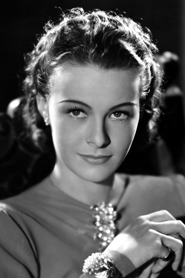 Ilse Werner as Fürstin Marie-Louise in Der Vogelhändler