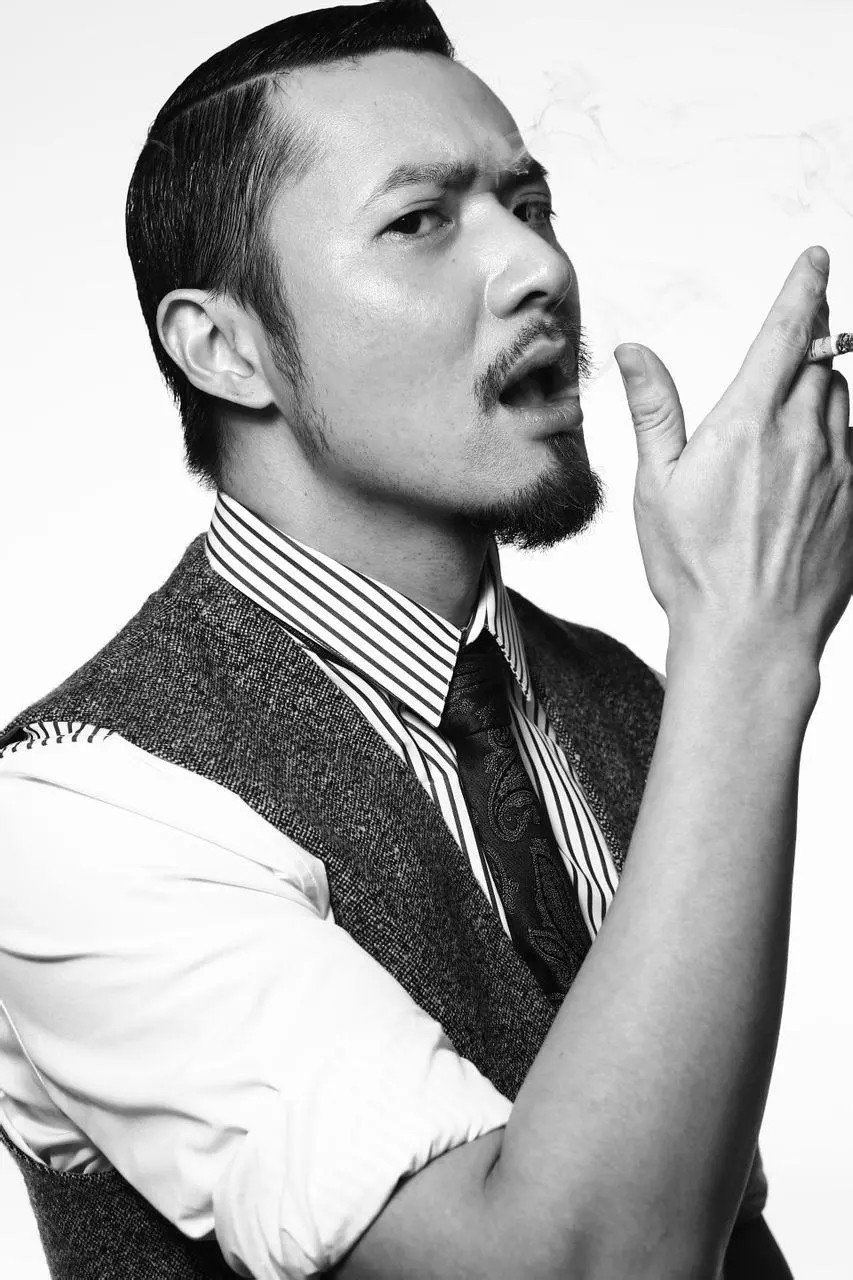刘倬廷 as Tong Ge in South of the Clouds
