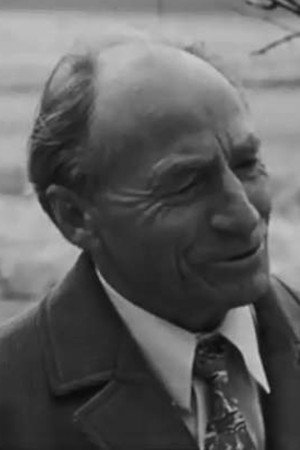 Kostyantyn Hubenko as uncle Sazon in Illumination