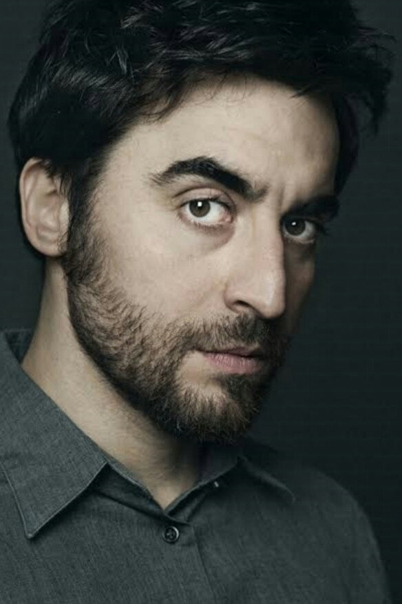 Guglielmo Favilla as Alen in Eaters