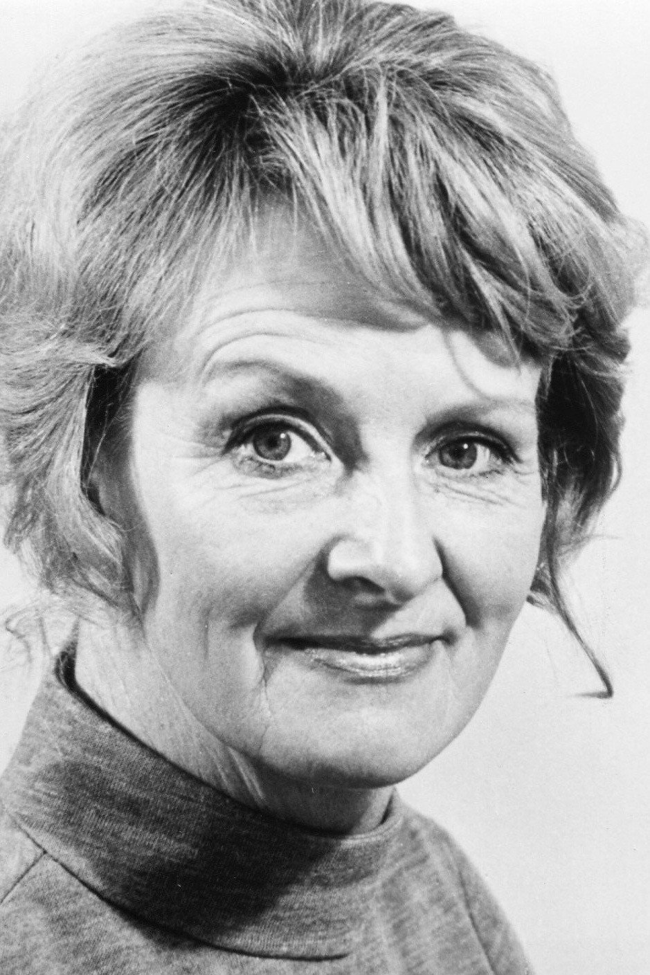 Jean Heywood as Amy in The Glass Virgin