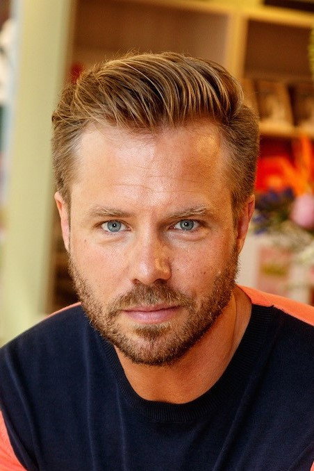 Thijs Römer as Jason in Medea