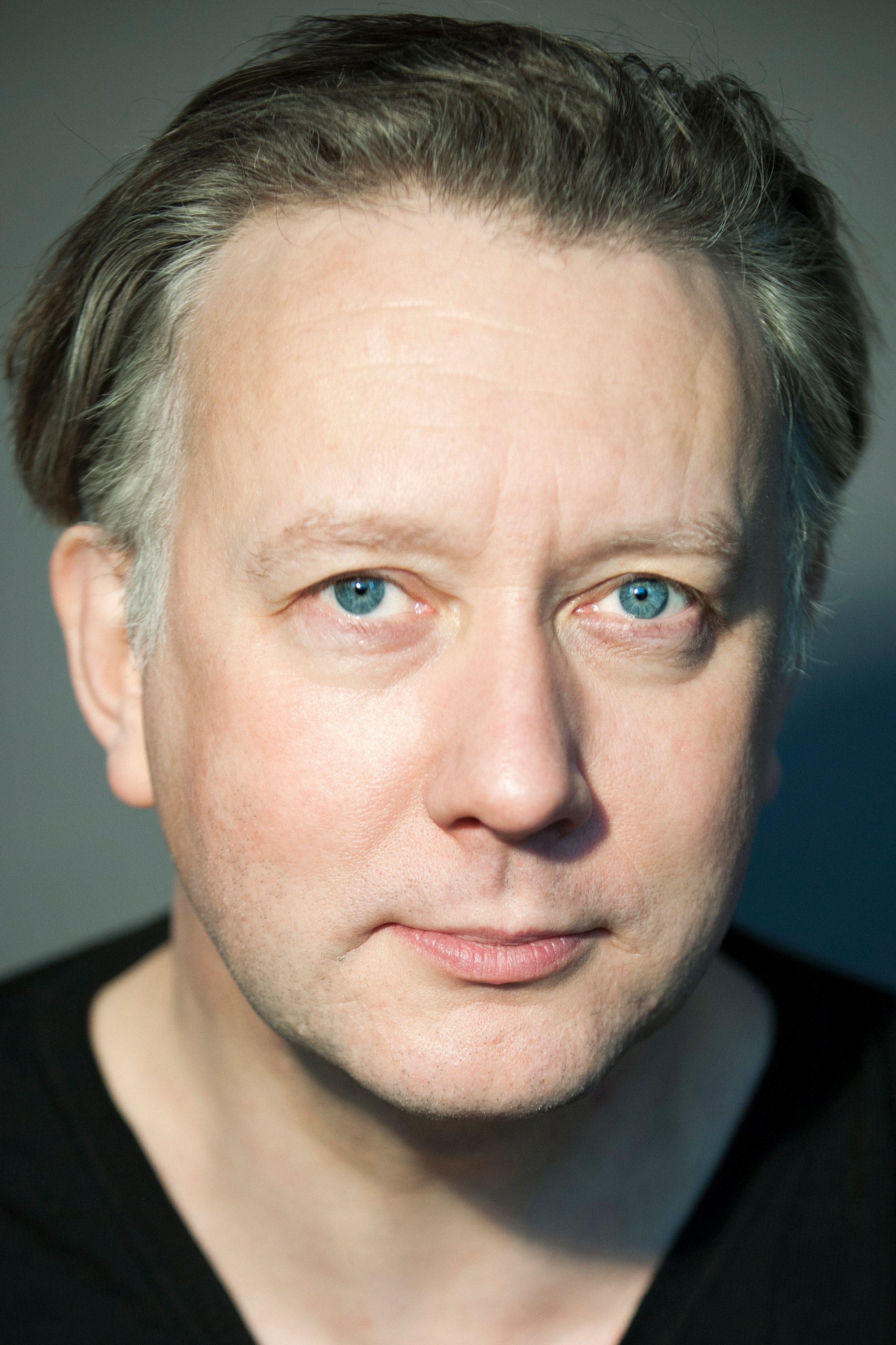 Jasper Britton as Mark Billington in The Cry