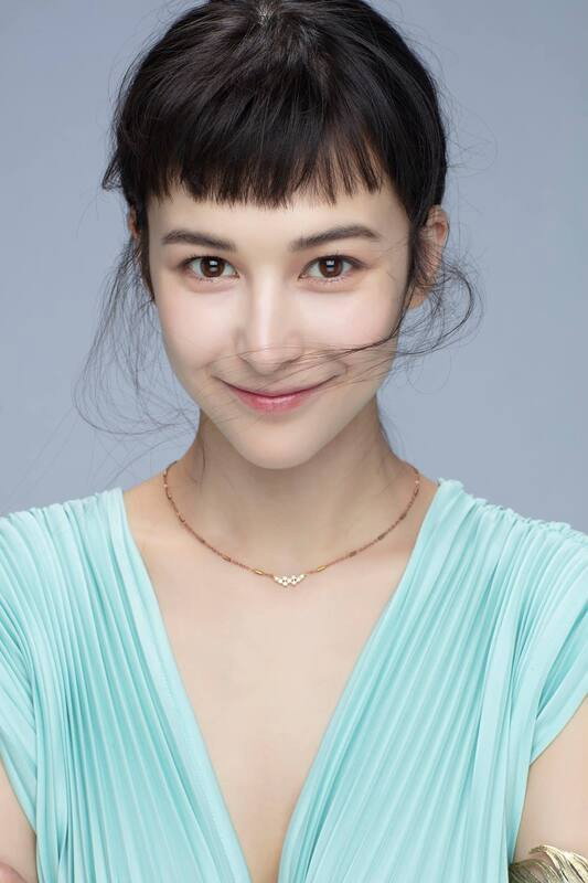 Camille Chalons as Jieyi / ... in Futmalls.com