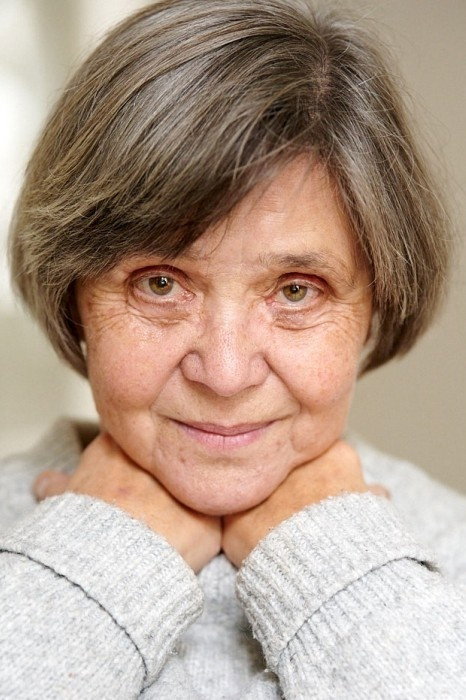 Doris Plenert as Irmgart in Ein Mädchen!