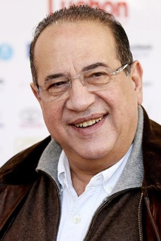 Jean-Luc Azoulay as Self in Sylvie raconte Vartan