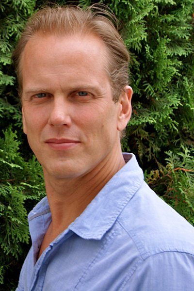 Brent Neale as Trofim in Stump the Guesser