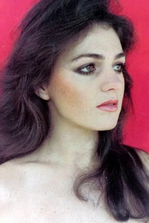 Zilda Mayo as Isabel Cristina Neves in Filhos do Sol